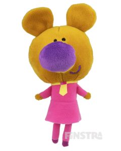 Cuddle the Norrie the mouse and collect all the characters from the plushy collection of Hey Duggee squirrels.