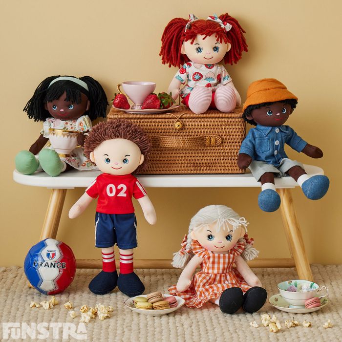 Collect Dottie and all her adorably cute friends from the My Best Friend dolls collection. Collect Dottie and all her adorably cute friends from the My Best Friend dolls collection.